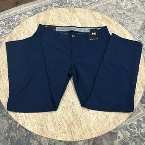 NwT under armor men’s golf pants 38/32 in navy